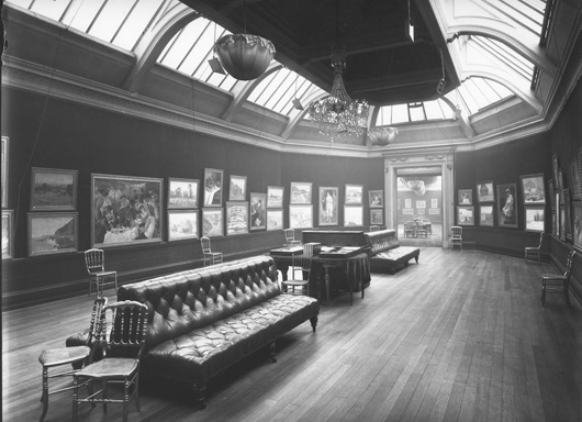 Many now famous Impressionist paintings on show for the first time at the Grafton Gallery, London in 1905. Silver gelatin print. Archives Durand-Ruel © Durand Ruel & Cie. To be shown at ‘Inventing Impressionism’ at the National Gallery from March 4 to May 31.